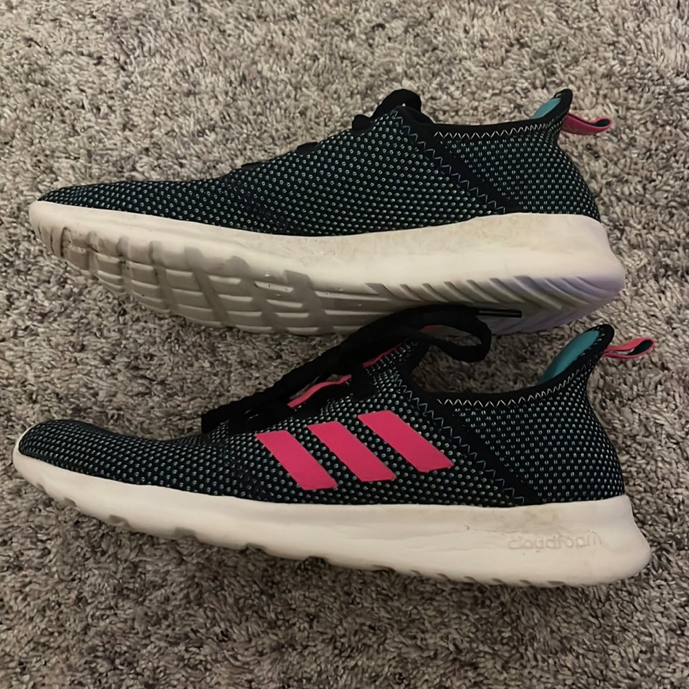 women’s adidas tennis shoes (size 8.5)